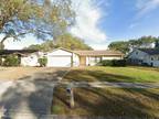 808 Regal Palm Ct Brandon, FL