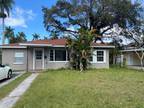 415 4th Ave E, Bradenton, FL 34208