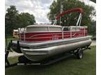 20 foot SunTracker Party Barge 20 DLX