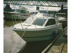 24 foot Bayliner Classic 2452
