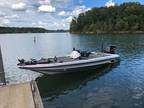 20 foot Skeeter ZX225