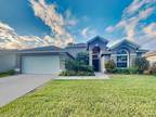 4425 Winding River Dr Valrico, FL