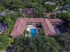 125 Edgewater Dr #9, Coral Gables, FL 33133