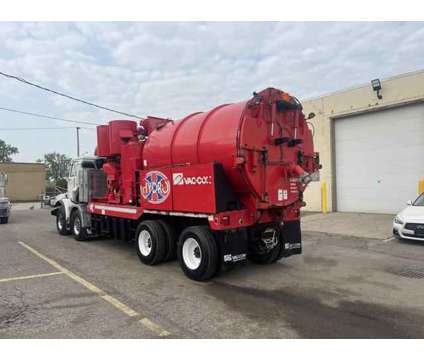2013 Western Star 4800 for sale is a Red, White 2013 Car for Sale in Oak Park MI