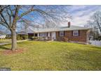 2908 Chapelview Dr, Silver Spring, MD 20904