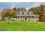 570 Meeks Ln, Kents Store, VA 23084