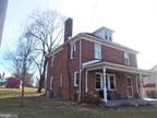 21127 Twin Springs Dr, Smithsburg, MD 21783