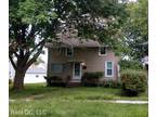 442 41st St Moline, IL