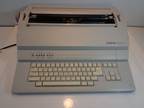 Brother EM-530 Electronic Daisy Wheel Typewriter w/dust