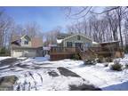 589 Mountainview Dr, Oakland, MD 21550