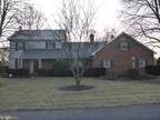 4686 Oriole Ave, Columbia, PA 17512