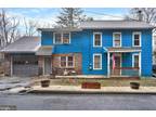 256 N 11th St, Akron, PA 17501