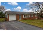 338 Southview Dr, Ephrata, PA 17522