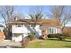 9 Rose Ln, Burlington, NJ 08016