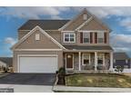 541 Fieldstone Dr, Annville, PA 17003