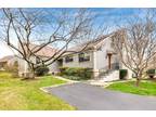 304 W Lyon Farm Dr #304, Greenwich, CT 06831