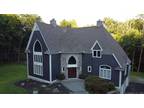 108 Coventry Ln, Trumbull, CT 06611