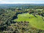 382 Old Quaker Hill Rd, Pawling, NY 12564