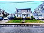40 Dailey St, South River, NJ 08882