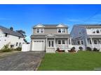 22 Mountain Ave, Mahwah, NJ 07430