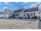 6 Tom Gray Ct, Forked River, NJ 08731