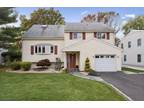 49 Sycamore St, Somerville, NJ 08876