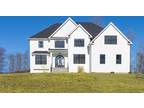 25 Biltmore Dr, Beekman, NY 12533