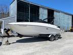 2016 Sea Ray 240 Sundeck Boat for Sale