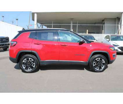 2018 Jeep Compass Trailhawk 4x4 is a 2018 Jeep Compass Trailhawk SUV in Lansing MI