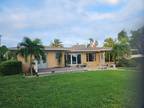 2 Bed - 1.5 Bath - Single Family Home for sale in Largo, FL