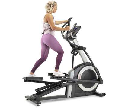 Proform Elliptical machinePROFORM CARBON E7 - $1,500 (north bellmore) is a Health &amp; Beauty Products for Sale in Bellmore NY