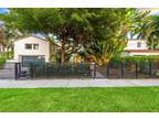 5725 Bay Rd N, Miami Beach, FL 33140