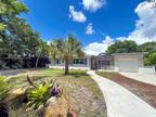 10520 77th Ave SW, Pinecrest, FL 33156