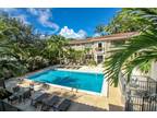 125 Edgewater Dr #9, Coral Gables, FL 33133