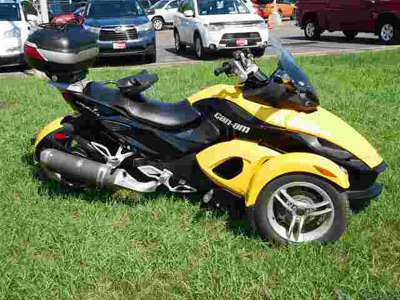 2008 CAN-AM SPYDER 27814 miles