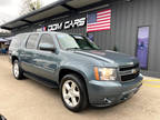 Used 2008 Chevrolet Suburban for sale.