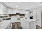 926 E Villa Dr Des Plaines, IL