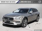 2022 Volvo V90 Cross Country