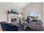 1525 3rd St, Manhattan Beach, CA 90266