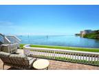 5294 Beach Dr SE #B, Saint Petersburg, FL 33705