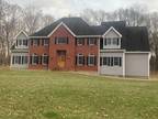 73 Harden Dr, Beekman, NY 12540