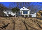 135 Englewood Dr, New Haven, CT 06515