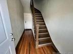 88 Daggett St #2, New Haven, CT 06519