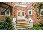 169 Mason St #1B, Greenwich, CT 06830