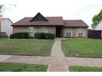 2909 Pear Tree Ln Garland, TX