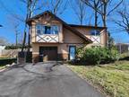 301 Durban Ave, Hopatcong, NJ 07843