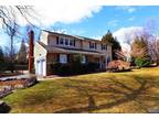20 Colonial Heights Dr, Ramsey, NJ 07446