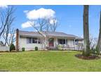 188 Hilltop Ct, Pompton Lakes, NJ 07442