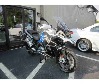 Used 2018 BMW R1200 GS ADVENTU For Sale is a Blue, White 2018 BMW R1200 Motorcycle in Ephrata PA