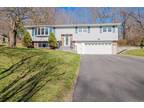 2 Prospect Dr, Brookfield, CT 06804